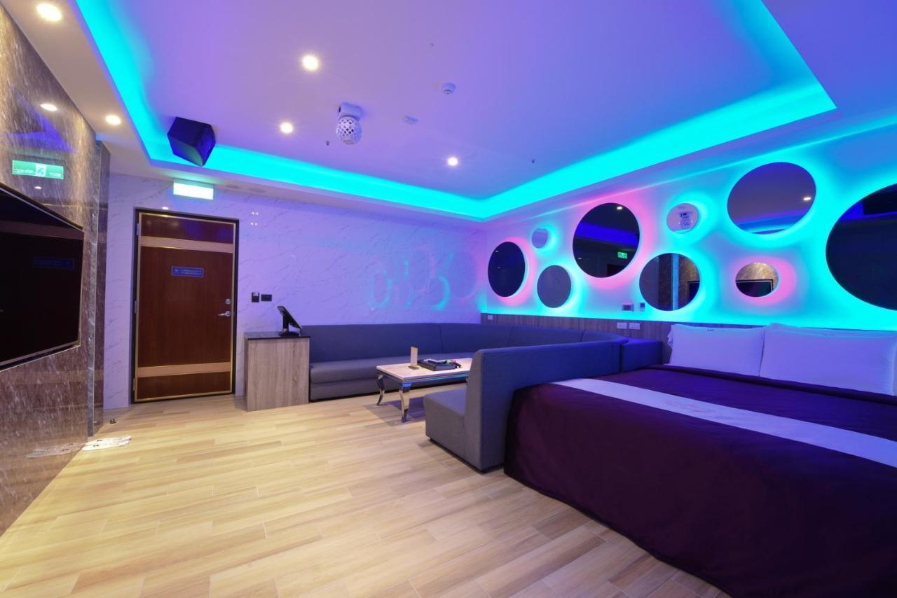 W3 Motel Luzhu Extérieur photo
