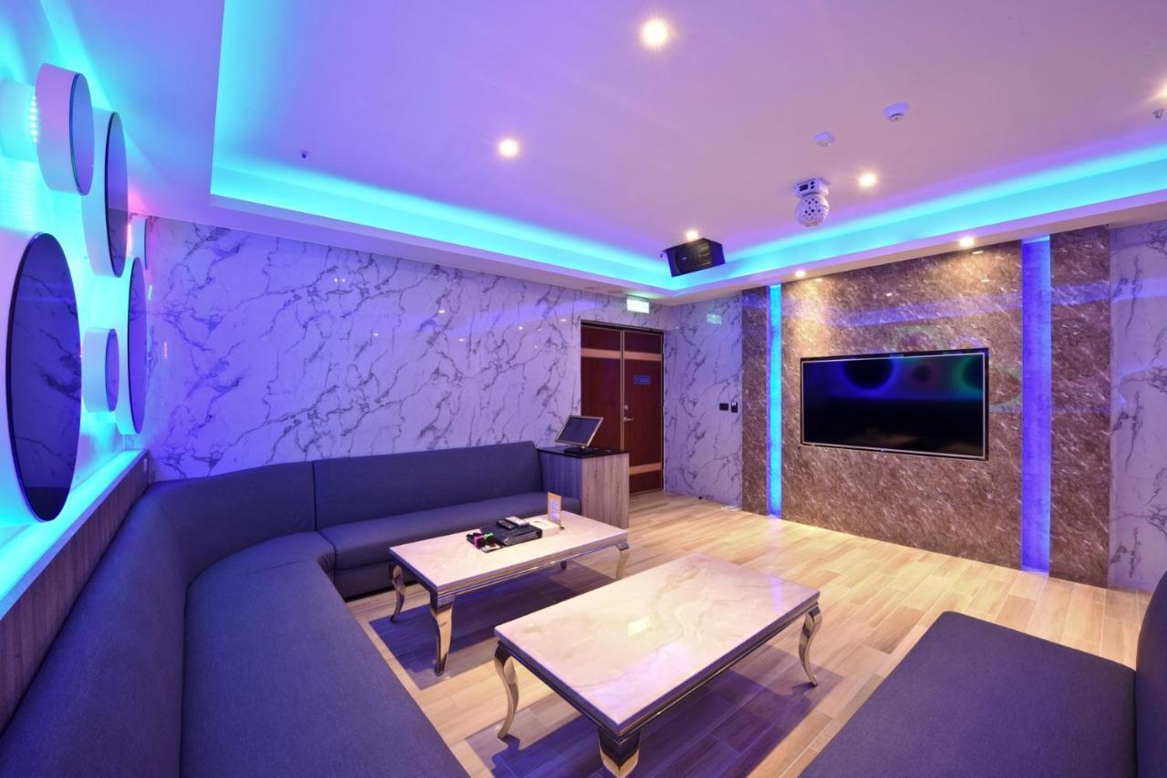 W3 Motel Luzhu Extérieur photo