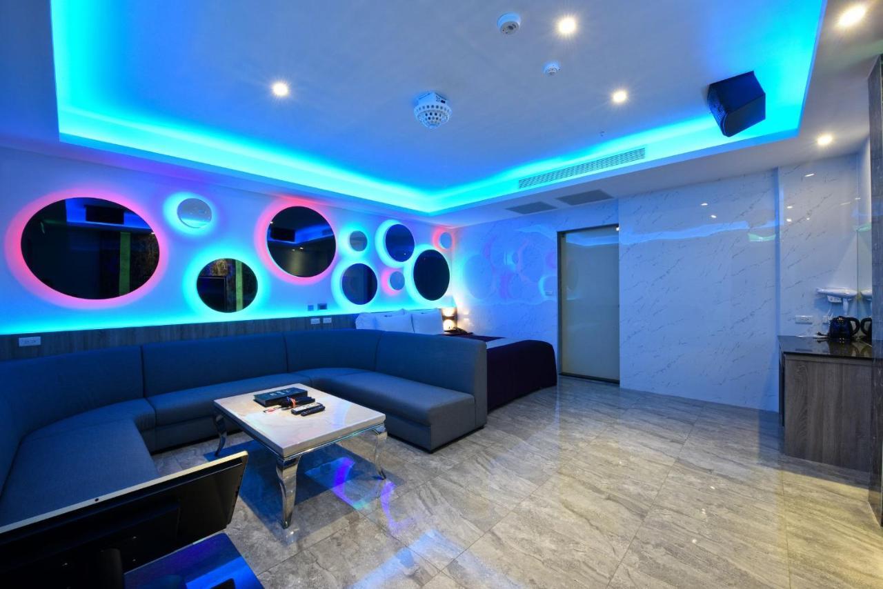 W3 Motel Luzhu Extérieur photo