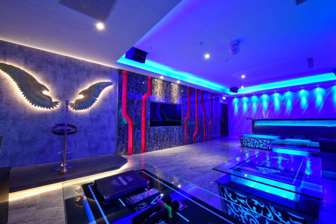 W3 Motel Luzhu Extérieur photo